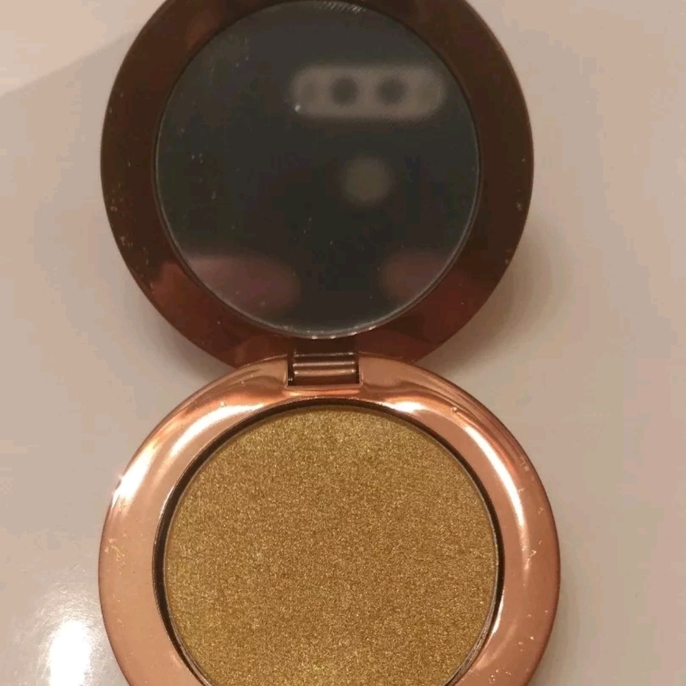 Younique Beachfront kissed highlighter - Picture 3 of 4